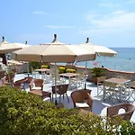 Hotel La Nave *