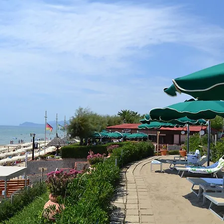 Hotel La Nave *