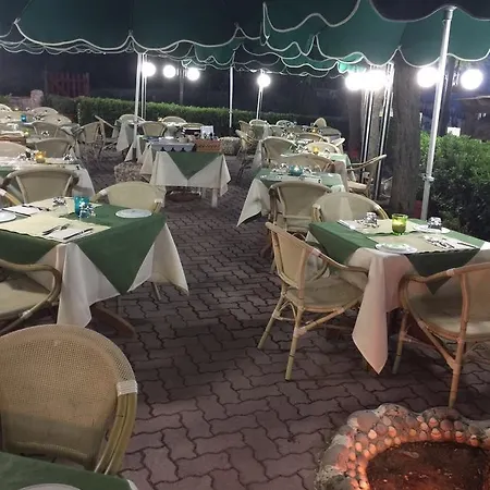 Hotel La Nave *
