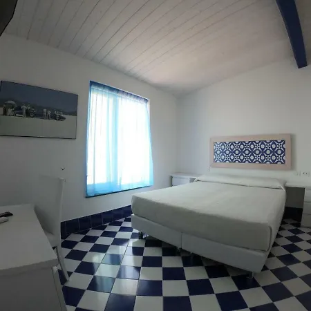 La Nave Hotell