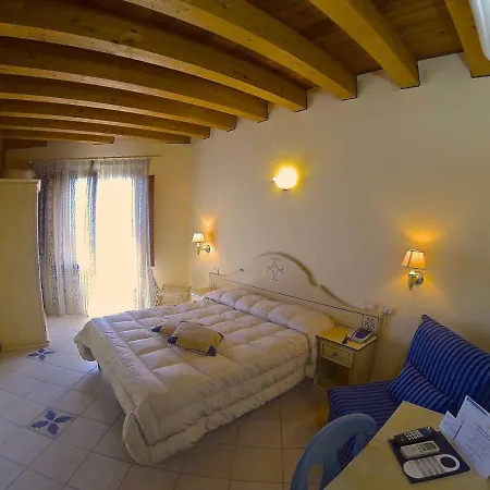 La Nave Hotell